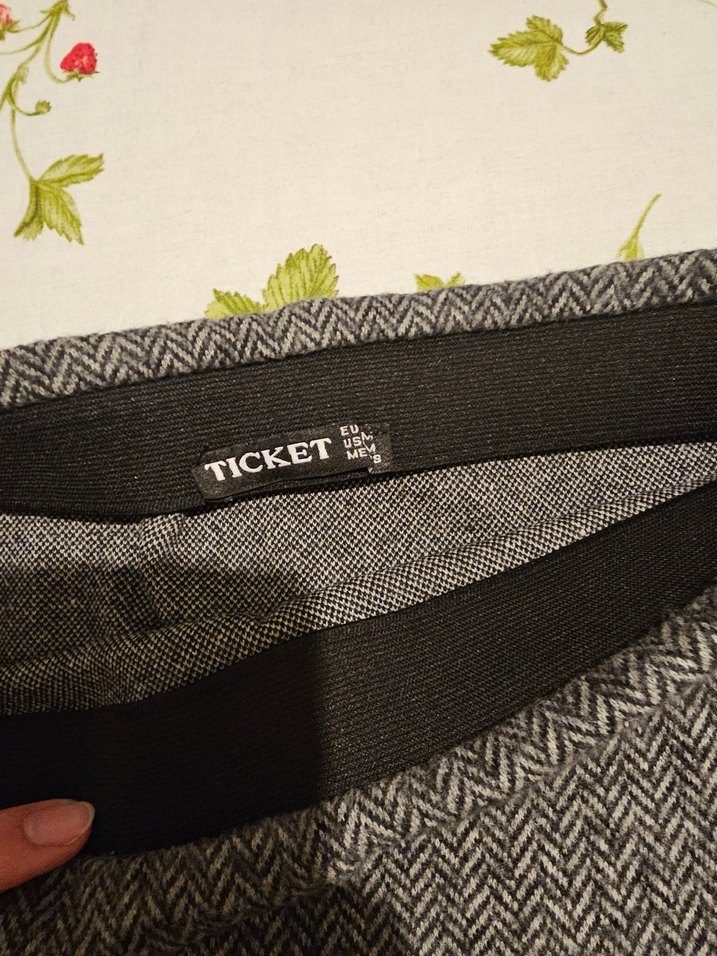 2 Adet Kadın Etek - Görsel 3