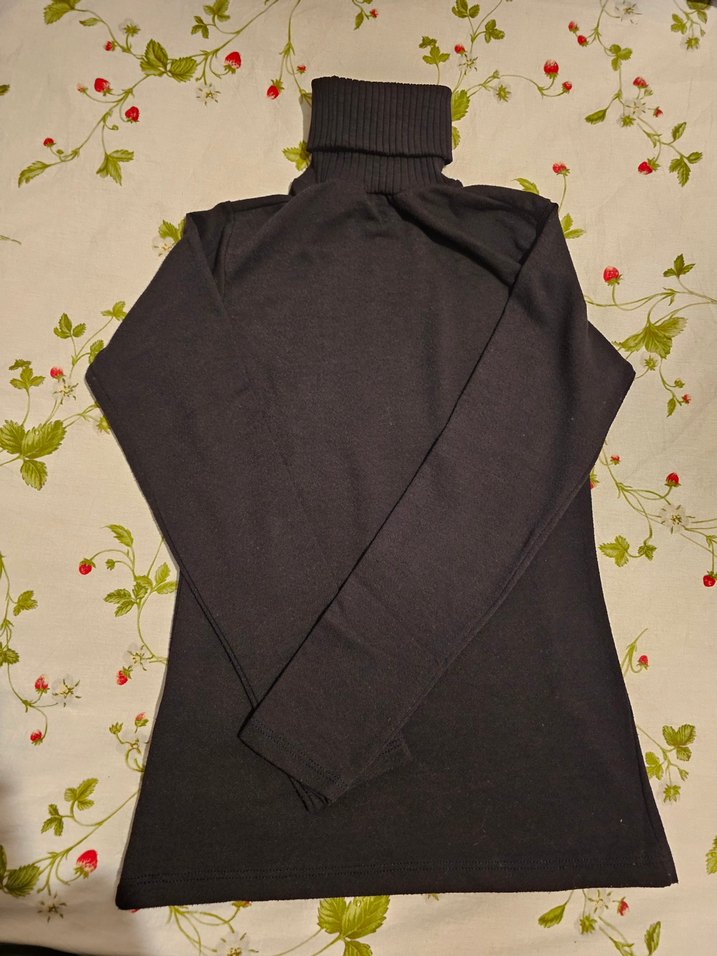 Siyah Boğazlı Kadın Kazak - Görsel 2