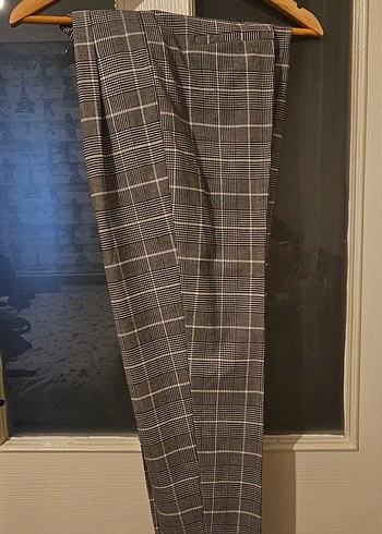 Bershka M Beden Kemerli Gri Ekose Kadın Kumaş Pantolon - Görsel 6