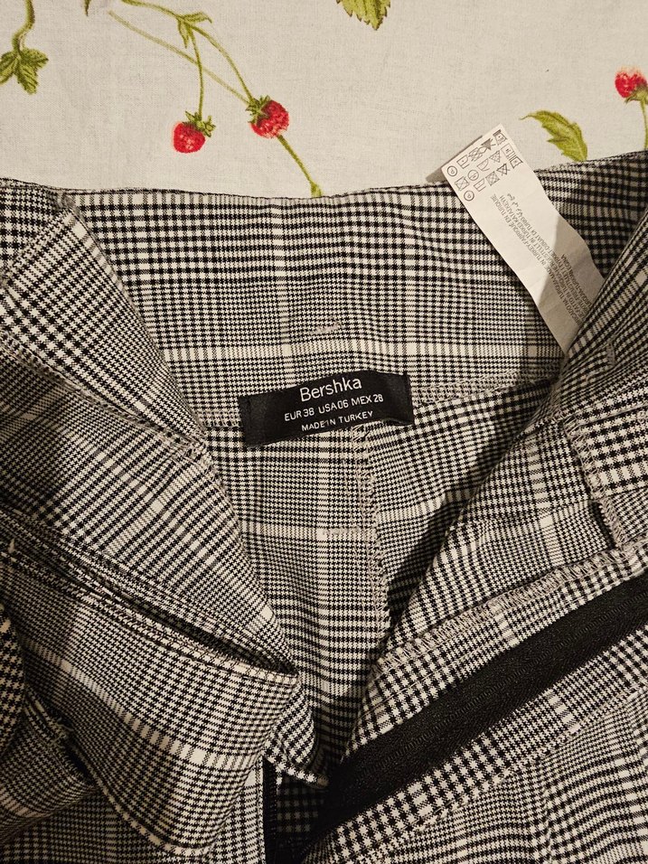 Bershka M Beden Kemerli Gri Ekose Kadın Kumaş Pantolon - Görsel 3