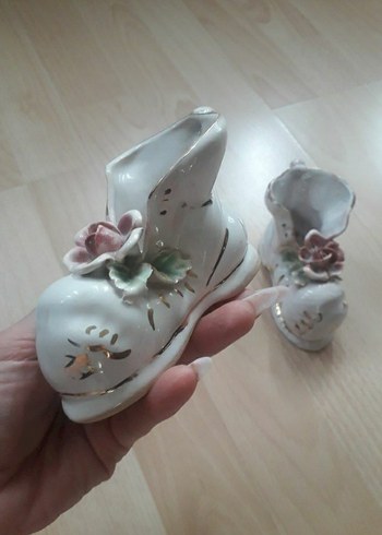 Pastel Beyaz Çiçek Detaylı Seramik Vazo - Görsel 4