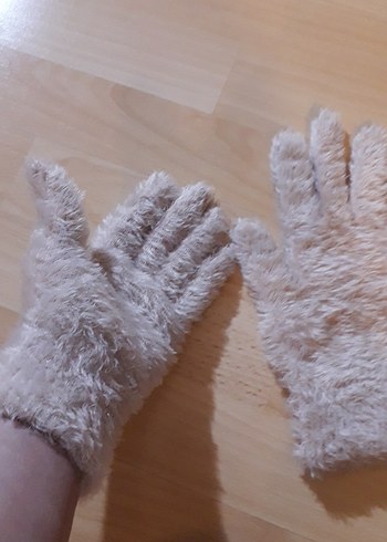 Peluş Detaylı Kadın Pudra Rengi Eldiven - Görsel 3