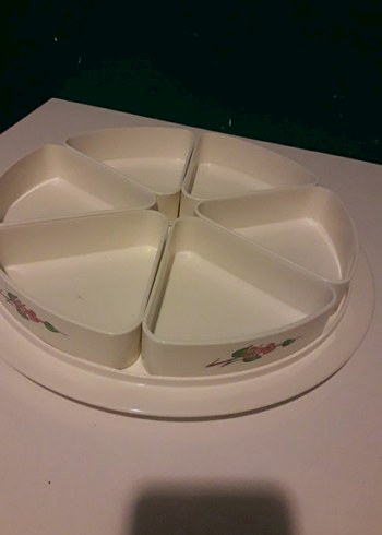 Beyaz Bölmeli Yuvarlak Kapaklı Kahvaltı Saklama Kabı - Görsel 4