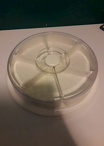 Beyaz Bölmeli Yuvarlak Kapaklı Kahvaltı Saklama Kabı - Görsel 2