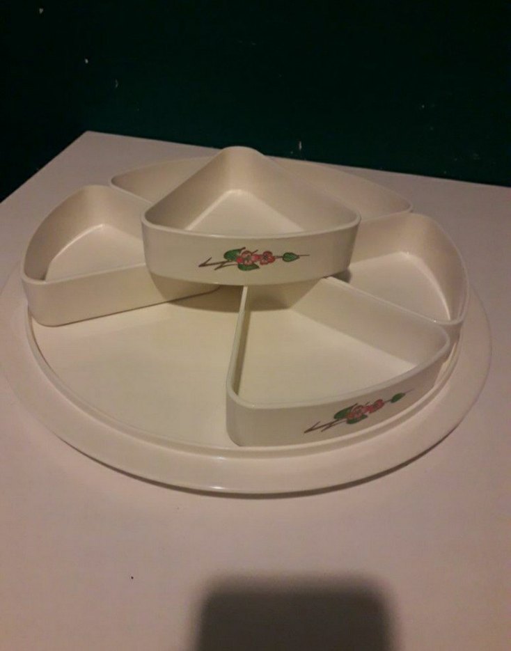 Beyaz Bölmeli Yuvarlak Kapaklı Kahvaltı Saklama Kabı - Görsel 3