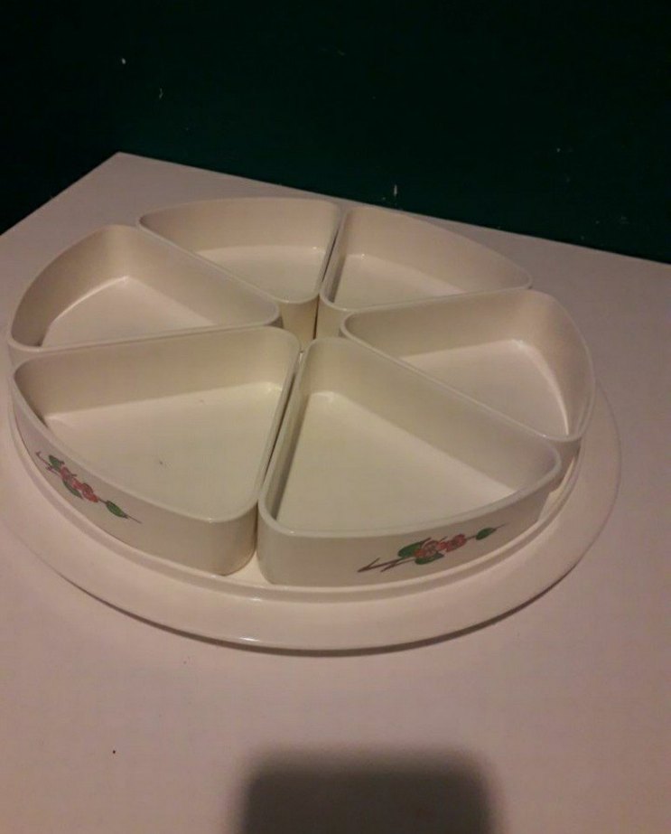 Beyaz Bölmeli Yuvarlak Kapaklı Kahvaltı Saklama Kabı - Görsel 4