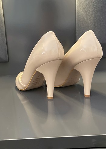 Bej Modern Klasik Stiletto Topuklu Kadın Ayakkabı - Görsel 5