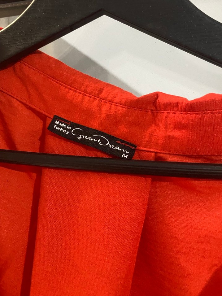 Düğmeli Kırmızı Kadın Gömlek - Görsel 2