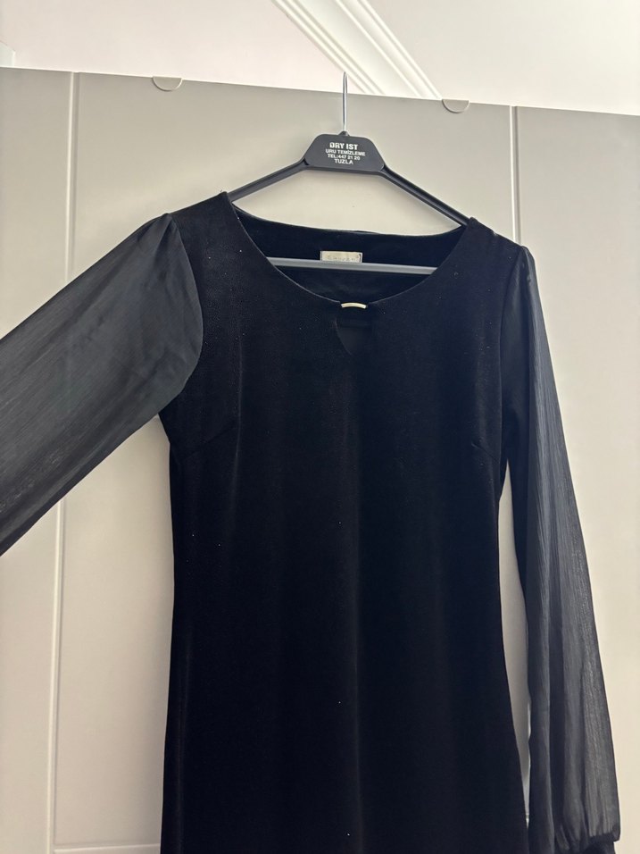 Siyah simli parti elbisesi - Görsel 2