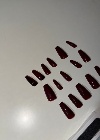 Bordo Renkli Takma Tırnak Seti - Görsel 4