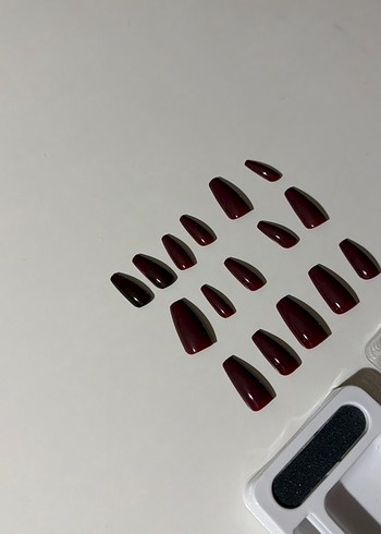 Bordo Renkli Takma Tırnak Seti - Görsel 3