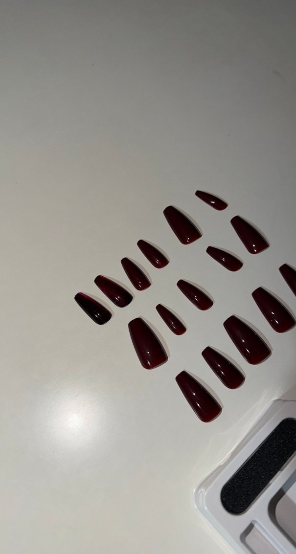 Bordo Renkli Takma Tırnak Seti - Görsel 4