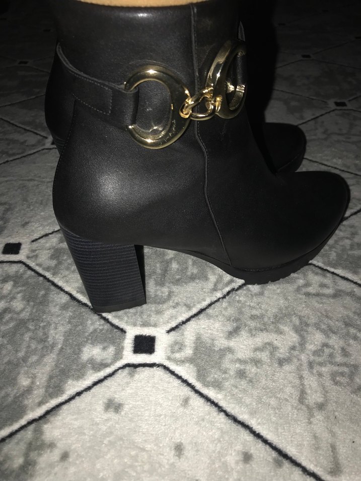 Siyah Deri Kadın Botlar Tokalı Topuklu - Görsel 2