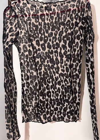 Kadın Gri Leopar Desenli Dantel Detaylı Bluz - Görsel 2