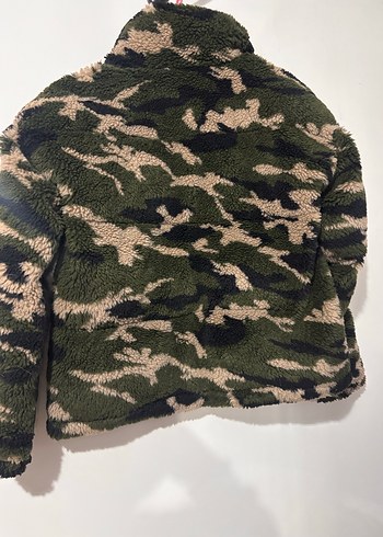 Kadın Siyah Kamuflaj Desenli Midi Kışlık Mont - Görsel 4