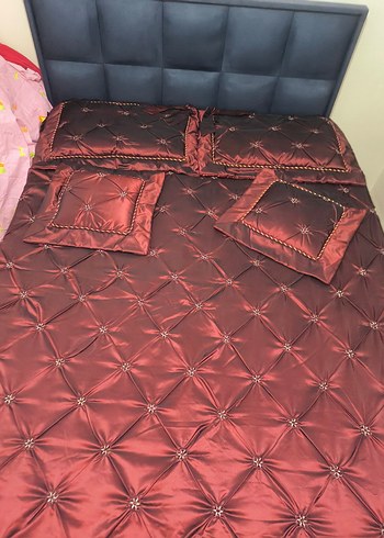 Bordo Nakışlı Yatak Örtüsü - Görsel 8
