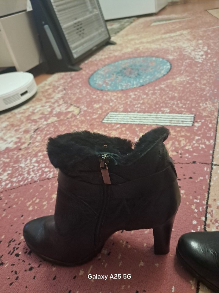 Tokalı Siyah Yüksek Topuklu Gotik Bot - Görsel 5