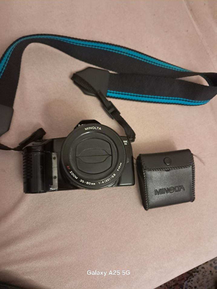 Minolta filimli flaşlı fotoğraf makinesi. - Görsel 3