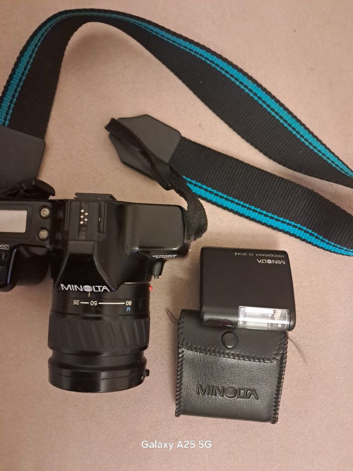 Minolta filimli flaşlı fotoğraf makinesi. - Görsel 4