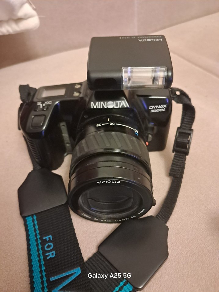Minolta filimli flaşlı fotoğraf makinesi. - Görsel 2
