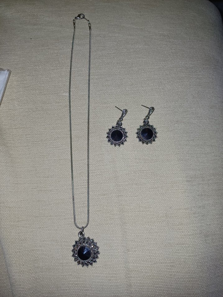 Gri İşlemeli Kadın Takı Seti - Görsel 2