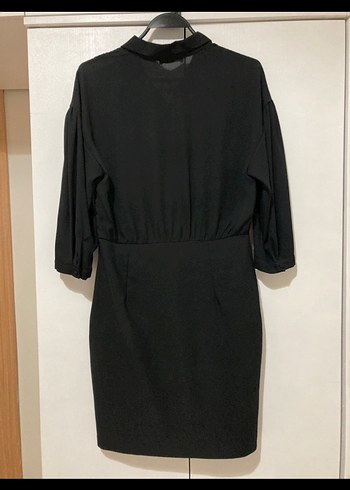 Siyah Yüksek Yakalı Ofis Elbisesi - Görsel 3