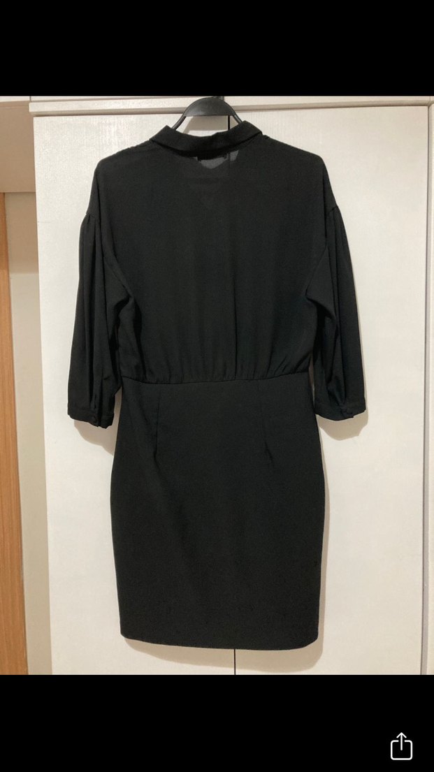 Siyah Yüksek Yakalı Ofis Elbisesi - Görsel 3