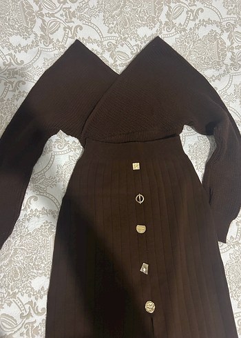 Düğmeli Kahverengi Uzun Triko Elbise - Görsel 3