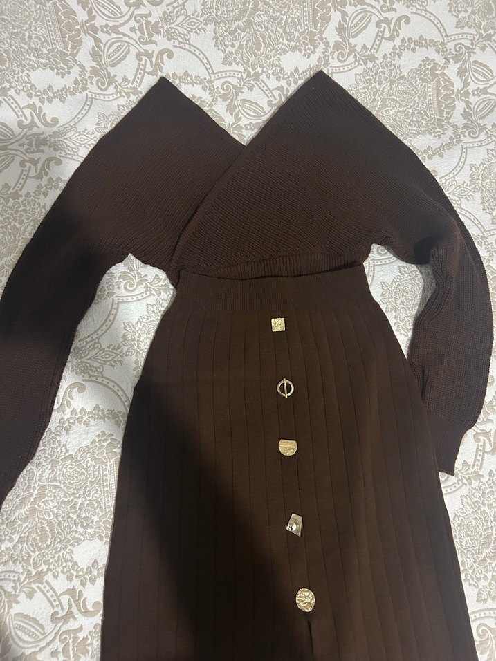 Düğmeli Kahverengi Uzun Triko Elbise - Görsel 3