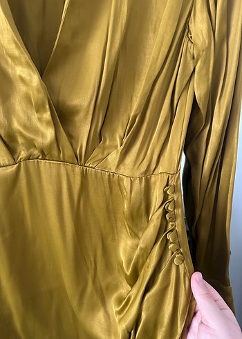 Uzun Kollu Drapeli Parlak yap yeşili elbise - Görsel 2