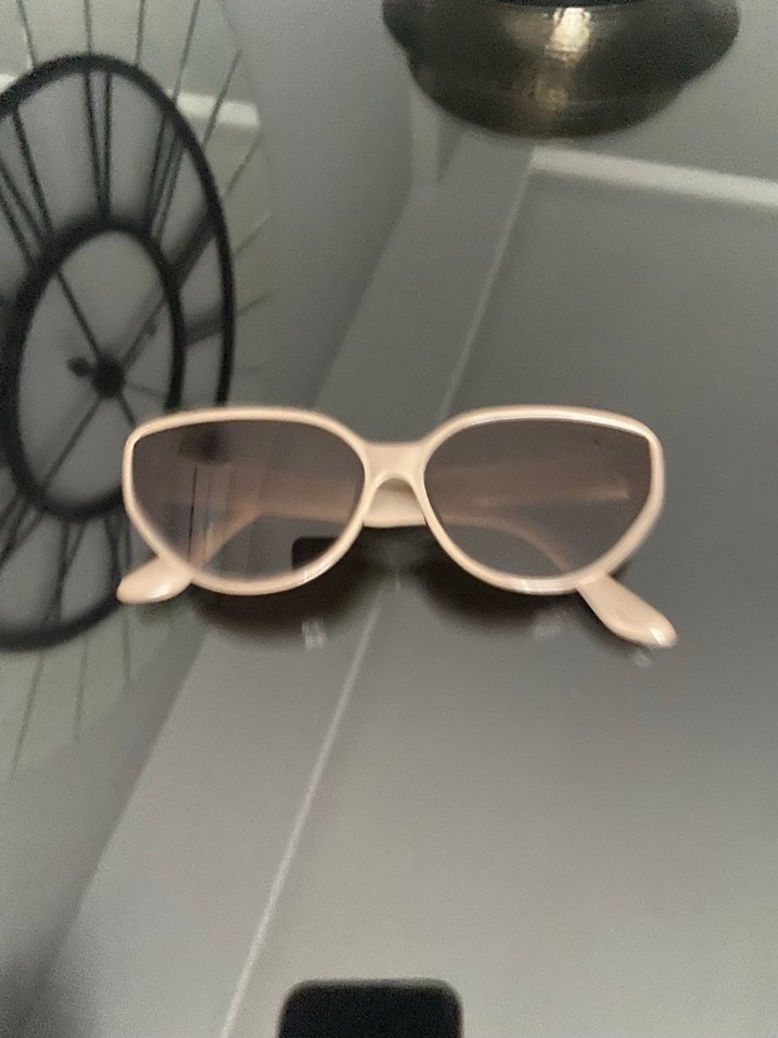 Bej Kadın Gözlüğü - Görsel 2
