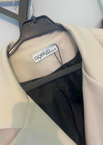 Bej Düğmeli Mini Kadın Blazer Ceket - Görsel 3