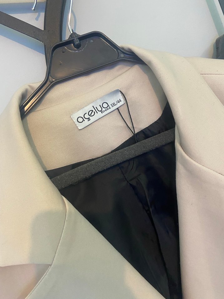 Bej Düğmeli Mini Kadın Blazer Ceket - Görsel 3