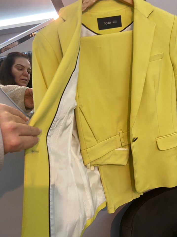 Sarı Düğmeli Kadın Blazer Ceket pantolon - Görsel 3