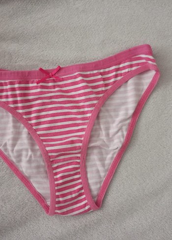 kırmızı cizgi li kadin silip - Görsel 2