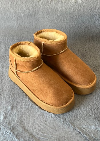 Ugg Bot