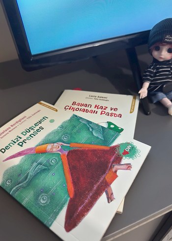 Bayan Kaz ve Çikolatalı Pasta, Deniz Düşleyen Prenses