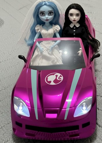 ORJİNAL BARBİE UZAKTAN KUMANDA ARABA