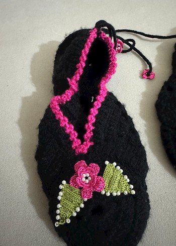 Nakışlı Örgü Kadın Ev patigi - Görsel 3