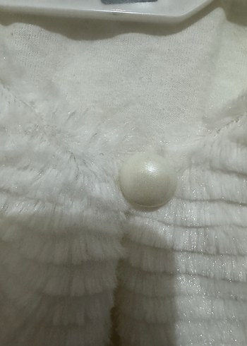 Kız Çocuk Beyaz Kürklü Kolsuz Yelek - Görsel 4