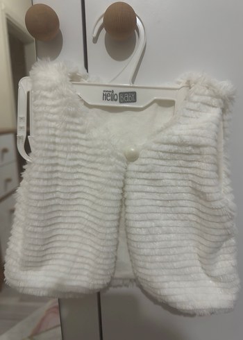 Kız Çocuk Beyaz Kürklü Kolsuz Yelek - Görsel 2