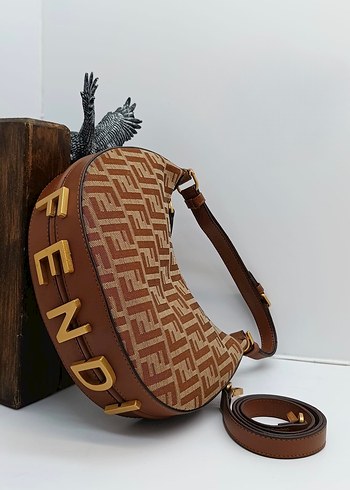 Fendi Deri Kadın Çanta - Görsel 10