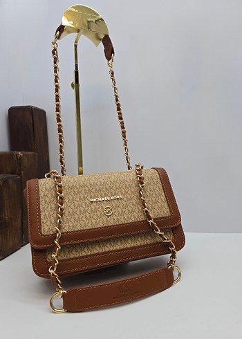 Zincir Detaylı Modern Klasik Kadın Çanta - Görsel 5