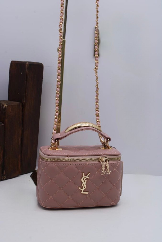 Zincir Detaylı Kadın Çanta - Görsel 4