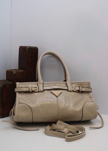 Parlak Kadın Deri Omuz Çantası - Görsel 3