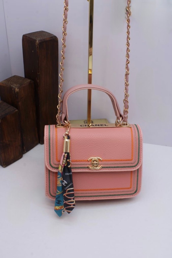 Renkli Desenli Zincir Detaylı Deri Kadın Çanta - Görsel 4