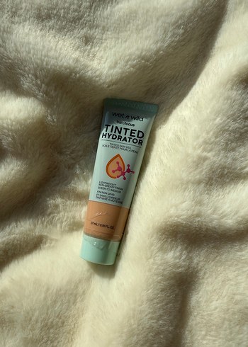 Wet n Wild Tinted Hydrator Fondöten - Görsel 3