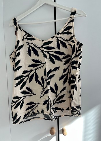 Siyah Desenli Bej Askılı Bluz - Görsel 4