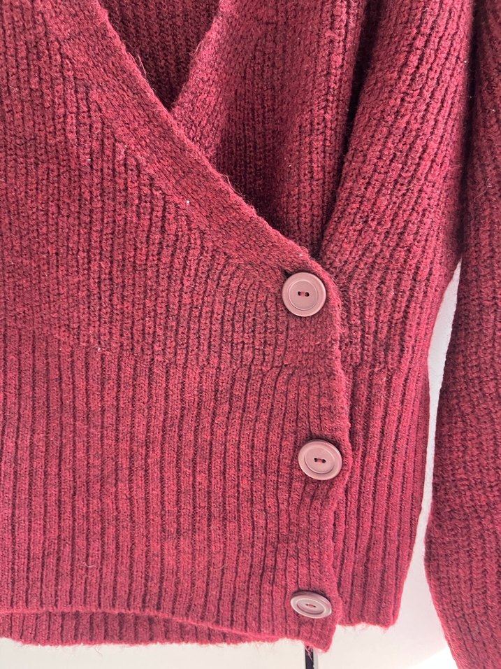 Bordo V Yaka Düğmeli Triko Hırka - Görsel 3