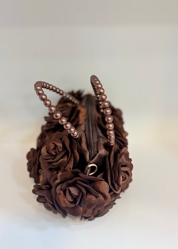 Kahverengi Çiçek Detaylı Zincirli Kadın Çanta - Görsel 3